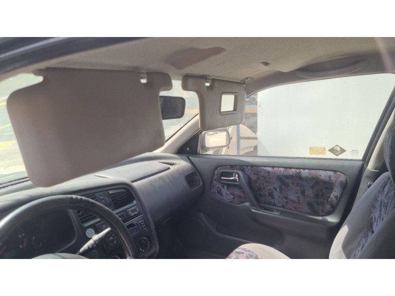 nissan primera hatchback (p11) del año 1999