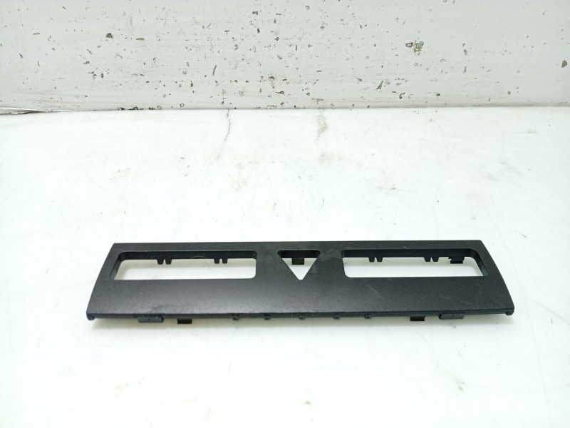 Recambio de moldura para audi a3 (8l) 1.9 tdi referencia OEM IAM 8J0863321  