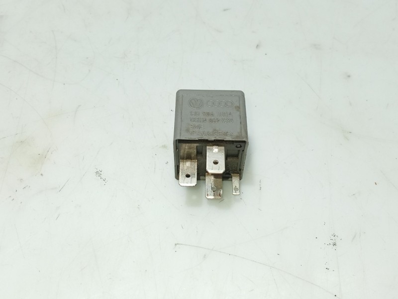 Recambio de rele para audi a3 (8l) 1.9 tdi referencia OEM IAM 1J0906381A  