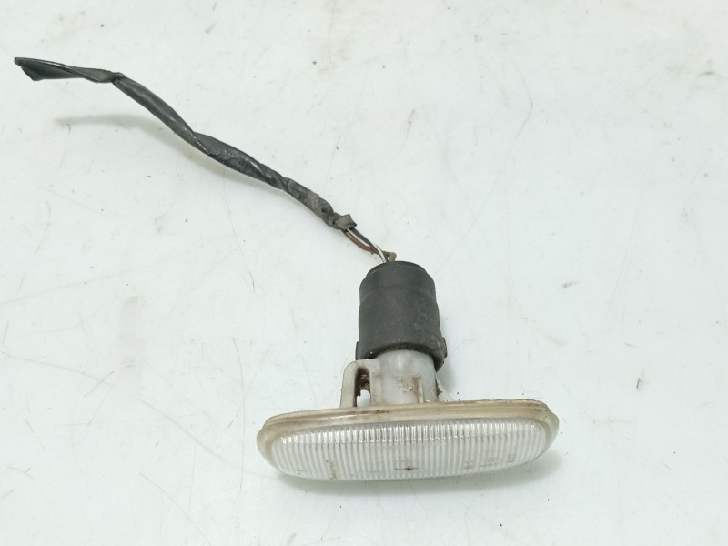 Recambio de piloto lateral derecho para audi a3 (8l) 1.9 tdi referencia OEM IAM   