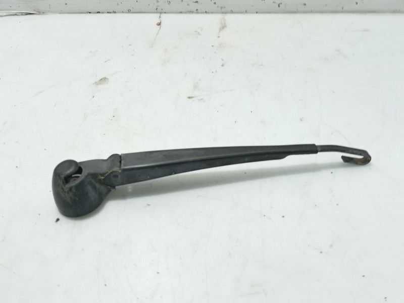 Recambio de brazo limpia trasero para audi a3 (8l) 1.9 tdi referencia OEM IAM   