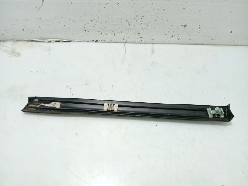 Recambio de molduras traseras para audi a3 (8l) 1.9 tdi referencia OEM IAM  8L3853700A 