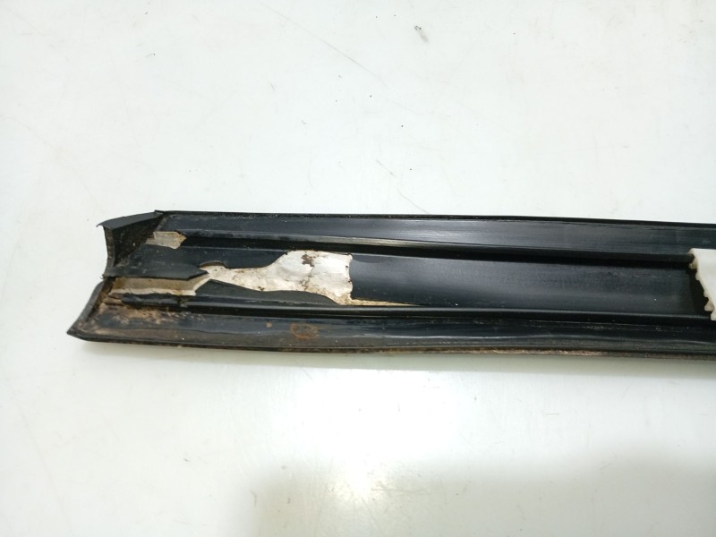 Recambio de molduras traseras para audi a3 (8l) 1.9 tdi referencia OEM IAM  8L3853700A 