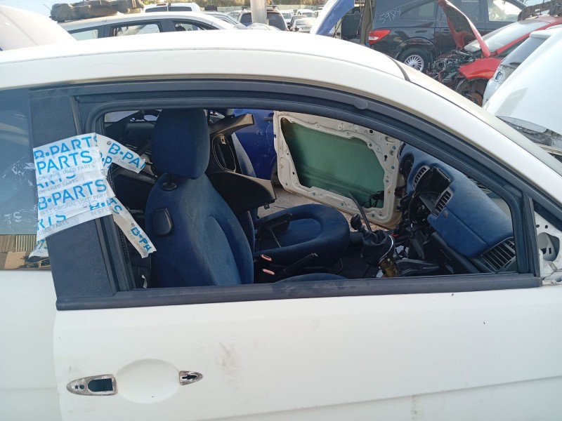 Recambio de luna delantera derecha para lancia ypsilon (843_) 1.2 (843.axb1a) referencia OEM IAM 51705238  