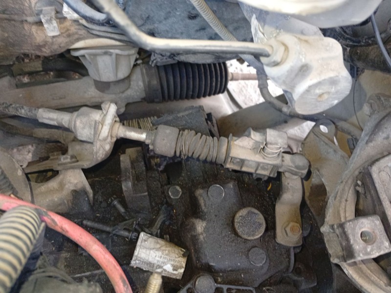 Recambio de varillaje cambio para lancia ypsilon (843_) 1.2 (843.axb1a) referencia OEM IAM 55223992 55223991 