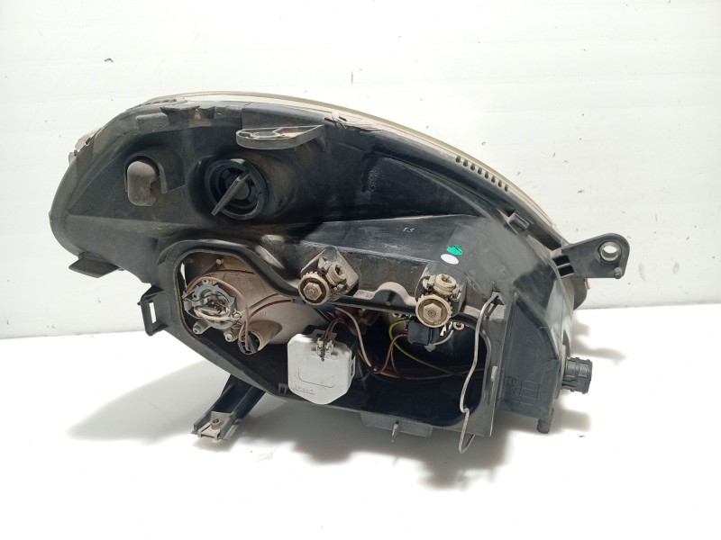 Recambio de faro izquierdo para lancia ypsilon (843_) 1.2 (843.axb1a) referencia OEM IAM 51702680  