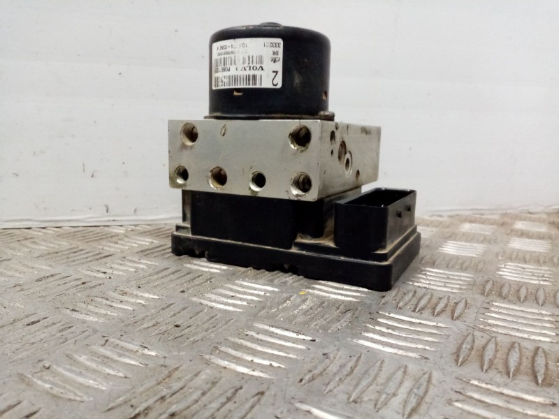 Recambio de abs para volvo v70 familiar 2.4 d referencia OEM IAM 8671454 p08671225 5WK84002