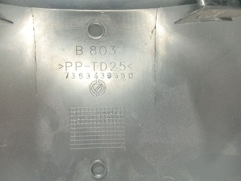 Recambio de moldura para lancia ypsilon (843_) 1.2 (843.axb1a) referencia OEM IAM 7353439550  