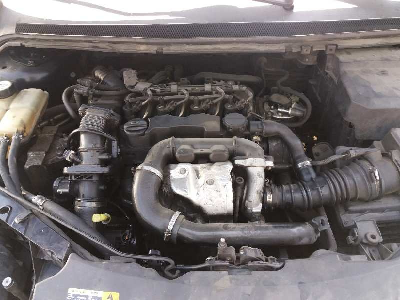ford focus berlina (cap) 1.6 tdci cat   |   0.04 - ... | 2004 | 90 cv / 66 kw del año 2004