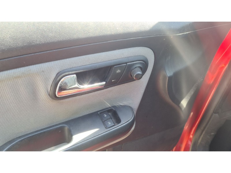 seat ibiza iii (6l1) del año 2003