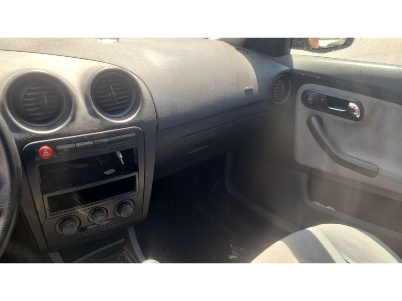 seat ibiza iii (6l1) del año 2003