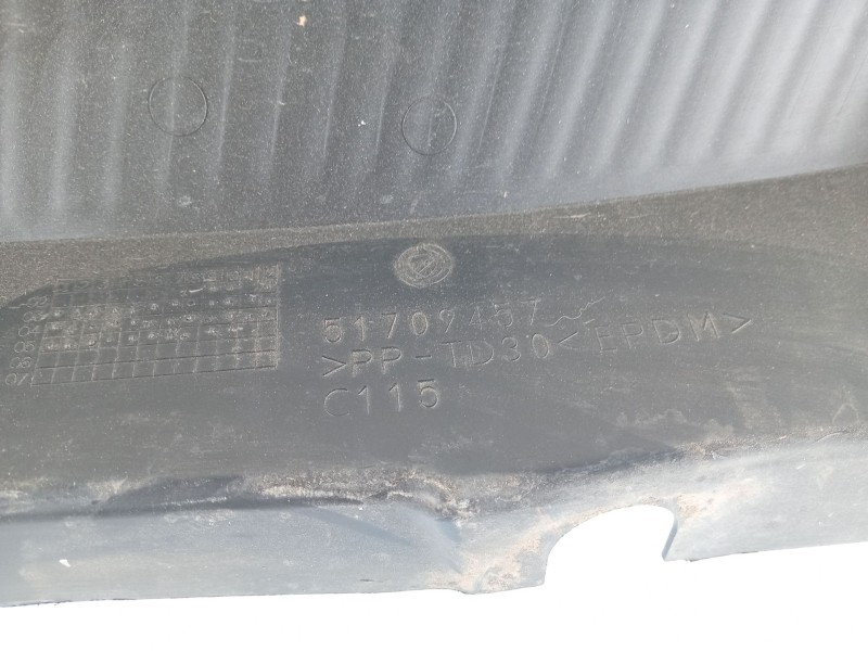 Recambio de moldura para lancia ypsilon (843_) 1.2 (843.axb1a) referencia OEM IAM 51709458 51709457 