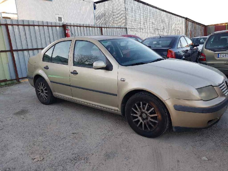 volkswagen bora berlina (1j2) conceptline   |   05.00 - 12.05 | 2000 - 2005 | 105 cv / 77 kw del año 2000