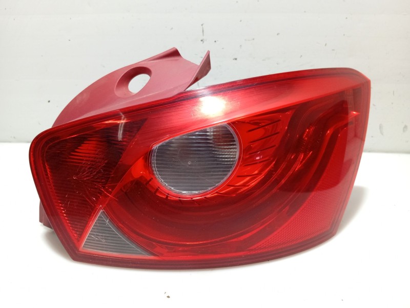 Recambio de piloto trasero derecho para seat ibiza iv (6j5, 6p1) 1.2 tdi referencia OEM IAM 6J4945096H 6J4945096K / 6J4945096C 6