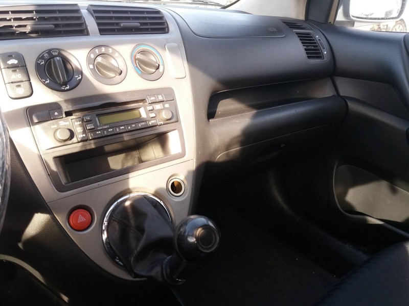 honda civic berlina 5 (eu7/8) 1.7 cdti cat   |   0.01 - 0.06 | 2001 - 2006 | 101 cv / 74 kw del año 2001