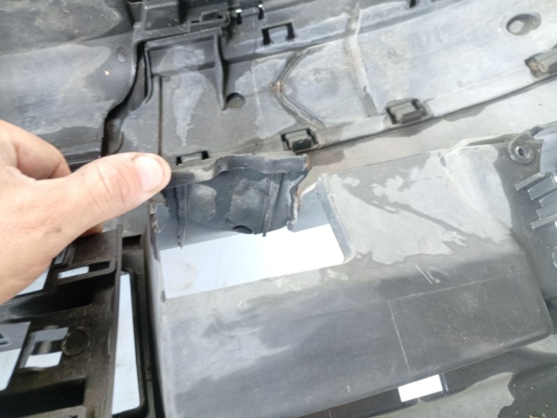 Recambio de paragolpes delantero para citroën xsara picasso (n68) 1.6 hdi referencia OEM IAM 7401T2  