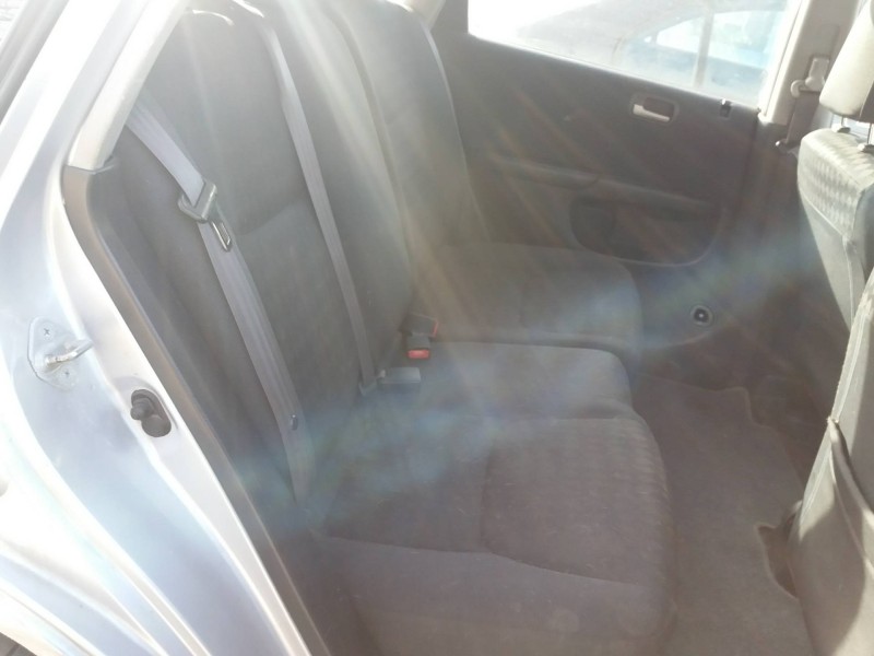 honda civic berlina 5 (eu7/8) 1.7 cdti cat   |   0.01 - 0.06 | 2001 - 2006 | 101 cv / 74 kw del año 2001