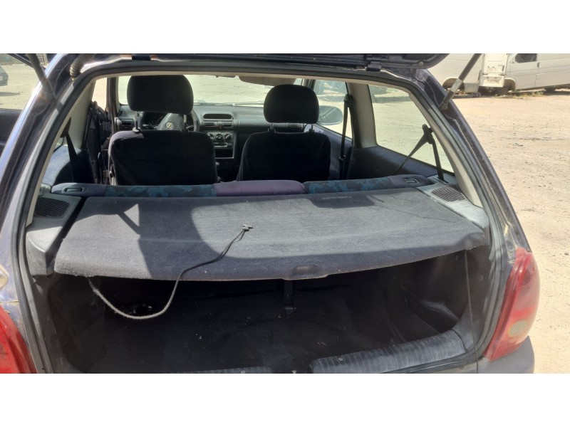 opel corsa b (s93) del año 2000