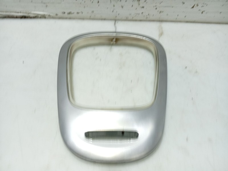 Recambio de moldura para renault grand scénic iii (jz0/1_) 1.9 dci referencia OEM IAM   