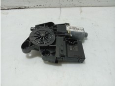 Recambio de motor elevalunas trasero derecho para renault grand scénic iii (jz0/1_) 1.9 dci referencia OEM IAM 827300005R 915947