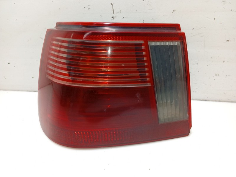 Recambio de piloto trasero izquierdo para seat ibiza ii (6k1) 1.9 tdi referencia OEM IAM 6K6945111G  