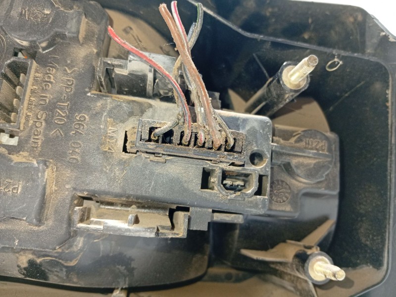 Recambio de piloto trasero derecho para seat ibiza ii (6k1) 1.9 tdi referencia OEM IAM 6K6945112G  