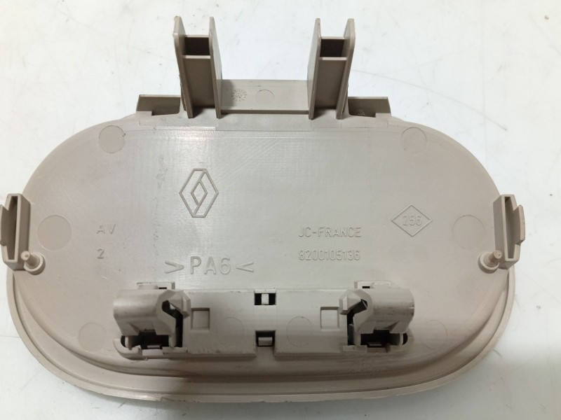 Recambio de moldura para renault grand scénic iii (jz0/1_) 1.9 dci referencia OEM IAM 8200105136  