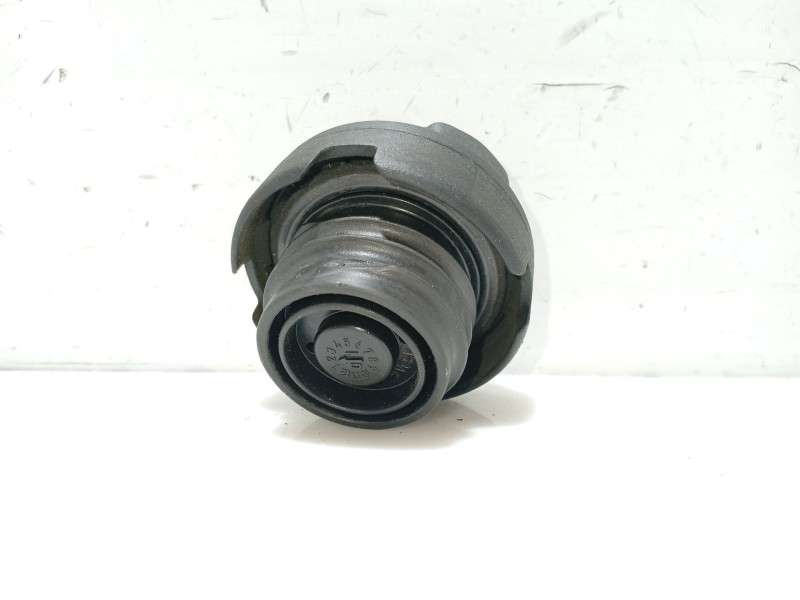Recambio de tapon combustible para seat ibiza ii (6k1) 1.9 tdi referencia OEM IAM 1J0201550BF 1J0201553C 