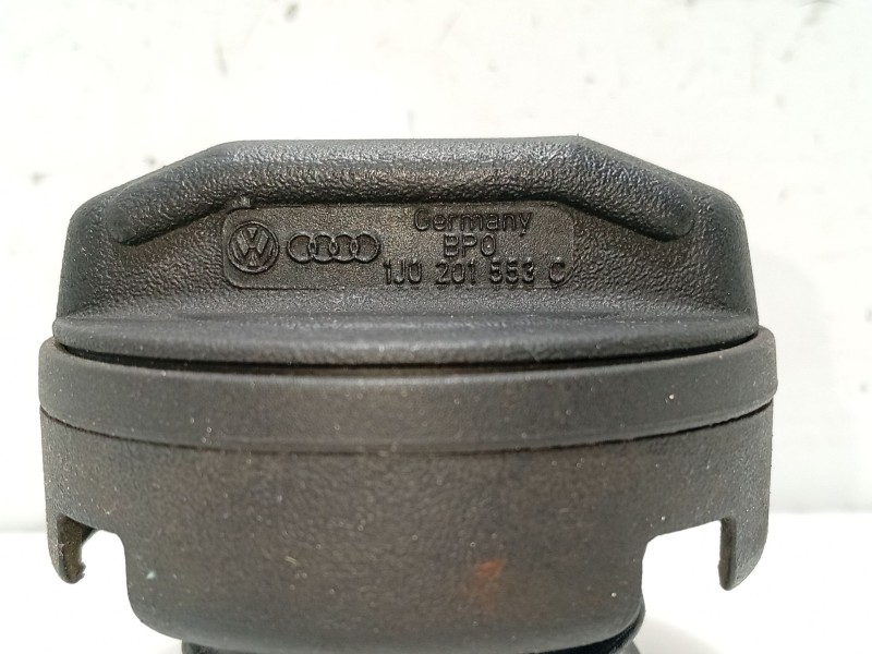 Recambio de tapon combustible para seat ibiza ii (6k1) 1.9 tdi referencia OEM IAM 1J0201550BF 1J0201553C 