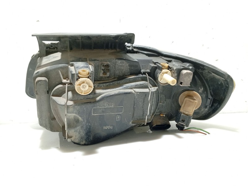 Recambio de faro derecho para seat ibiza ii (6k1) 1.9 tdi referencia OEM IAM 6K1941044A  
