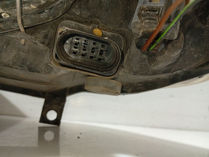 Recambio de faro derecho para seat ibiza ii (6k1) 1.9 tdi referencia OEM IAM 6K1941044A  