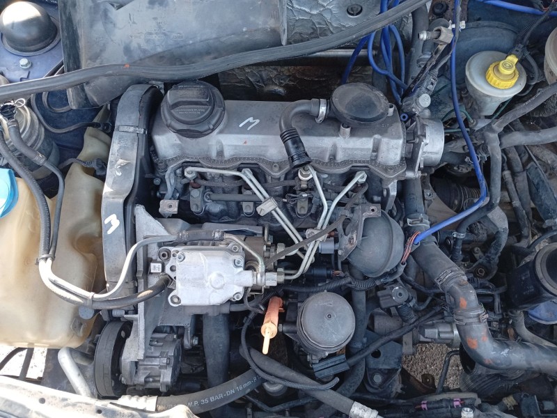 Recambio de culata para seat ibiza ii (6k1) 1.9 tdi referencia OEM IAM 038103351B  