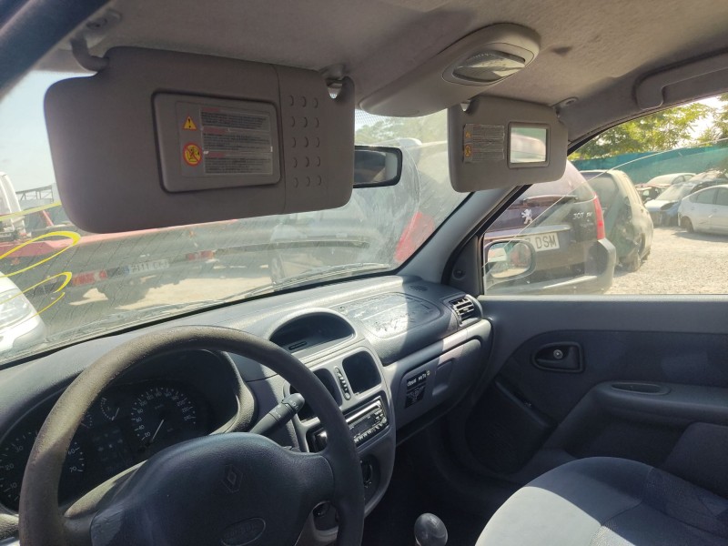 renault clio ii (bb_, cb_) del año 2000