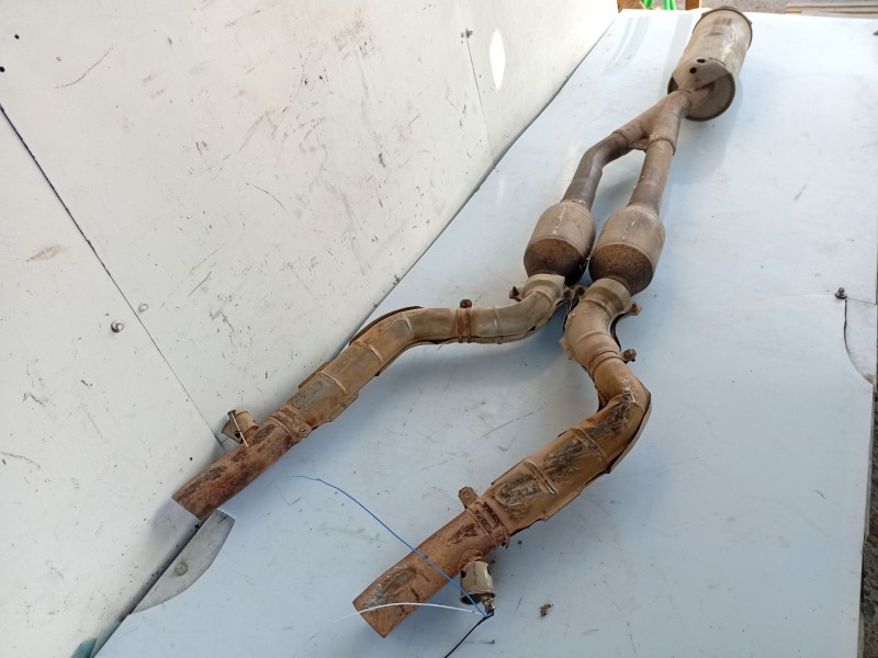 Recambio de tubo escape central para lexus is ii (_e2_) 250 (gse20) referencia OEM IAM 1741031560  