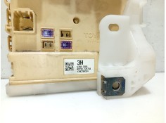 Recambio de caja reles / fusibles para toyota auris station wagon (_e18_) 1.8 hybrid (zwe186_) referencia OEM IAM 8273012X70A 63 2