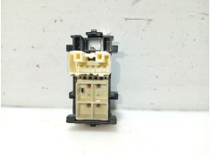 Recambio de mando elevalunas trasero derecho para toyota auris station wagon (_e18_) 1.8 hybrid (zwe186_) referencia OEM IAM 848 2