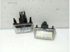 Recambio de piloto matricula para toyota auris station wagon (_e18_) 1.8 hybrid (zwe186_) referencia OEM IAM 812700D120  