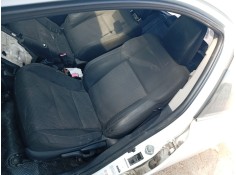 Recambio de asiento delantero izquierdo para toyota auris station wagon (_e18_) 1.8 hybrid (zwe186_) referencia OEM IAM 6040ADI 