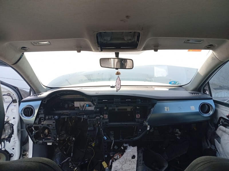 Recambio de salpicadero para toyota auris station wagon (_e18_) 1.8 hybrid (zwe186_) referencia OEM IAM 5540102900C0  