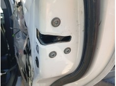 Recambio de cerradura puerta trasera derecha para toyota auris station wagon (_e18_) 1.8 hybrid (zwe186_) referencia OEM IAM 690