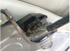 Recambio de motor limpia trasero para toyota auris station wagon (_e18_) 1.8 hybrid (zwe186_) referencia OEM IAM 8513002050   2