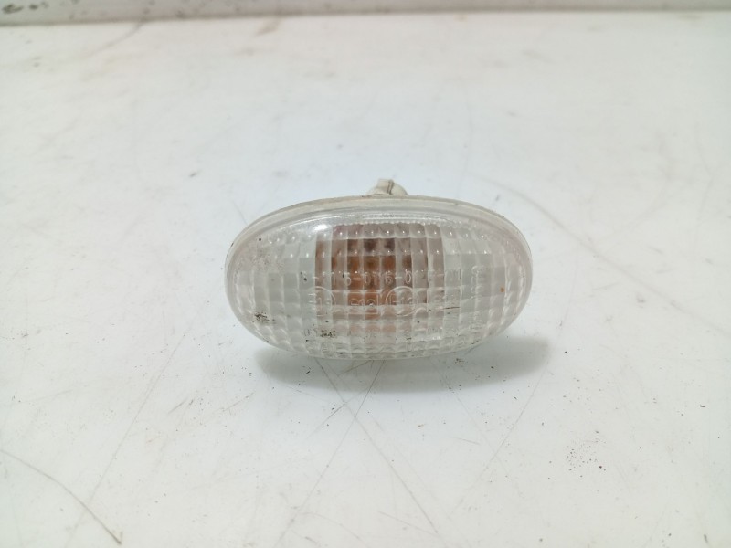 Recambio de piloto lateral izquierdo para chevrolet aveo / kalos hatchback (t200) 1.2 referencia OEM IAM   