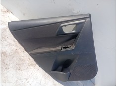 Recambio de guarnecido puerta trasera izquierda para toyota auris station wagon (_e18_) 1.8 hybrid (zwe186_) referencia OEM IAM 