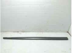 Recambio de moldura puerta delantera izquierda para chevrolet aveo / kalos hatchback (t200) 1.2 referencia OEM IAM 96600373  