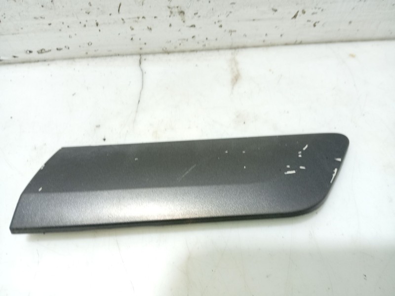 Recambio de moldura para chevrolet aveo / kalos hatchback (t200) 1.2 referencia OEM IAM 96600371  