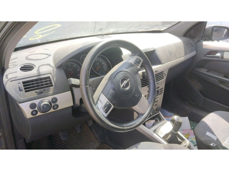 opel astra h (a04) del año 2007
