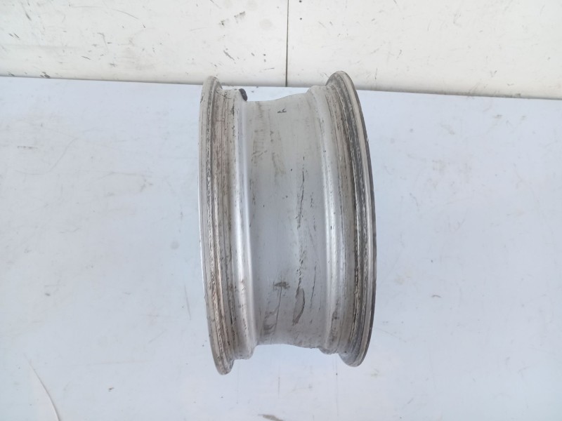 Recambio de llanta para toyota auris station wagon (_e18_) 1.8 hybrid (zwe186_) referencia OEM IAM 4261102E80  