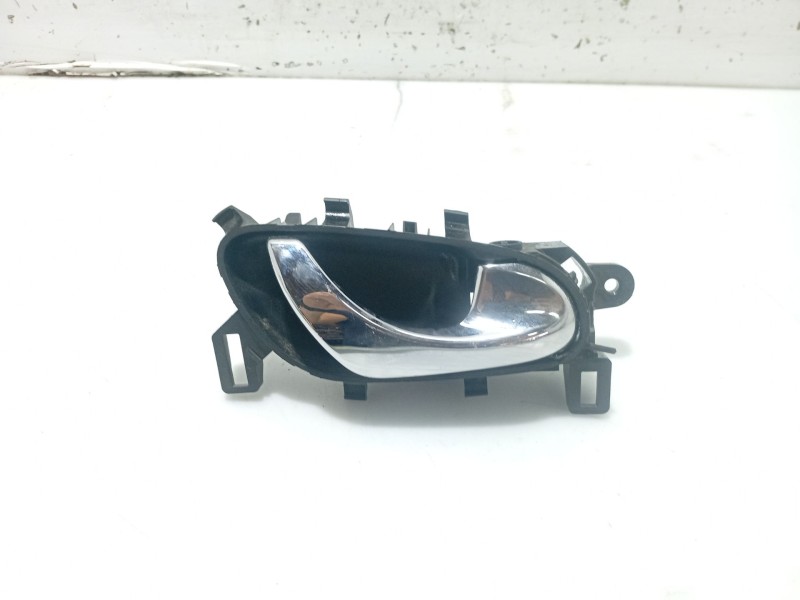 Recambio de maneta interior trasera derecha para renault kadjar (ha_, hl_) 1.6 dci 130 referencia OEM IAM 806704EA1A  