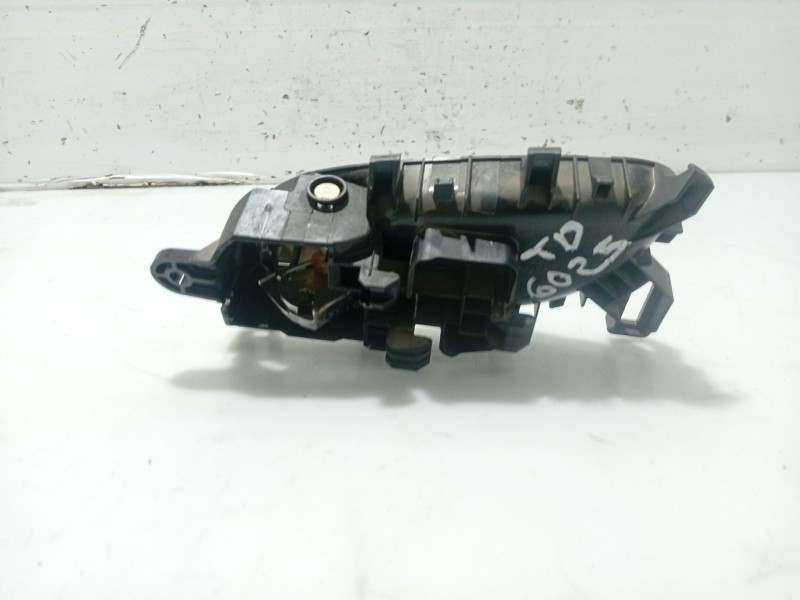 Recambio de maneta interior trasera derecha para renault kadjar (ha_, hl_) 1.6 dci 130 referencia OEM IAM 806704EA1A  