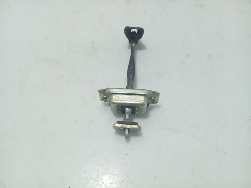 Recambio de retenedor puerta para renault kadjar (ha_, hl_) 1.6 dci 130 referencia OEM IAM   